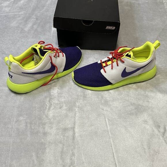 Nike Roshe Run Shoes Mens 7.5 / W 9 Custom White Purple Neon 943711-991 NIKEID - Picture 4 of 14